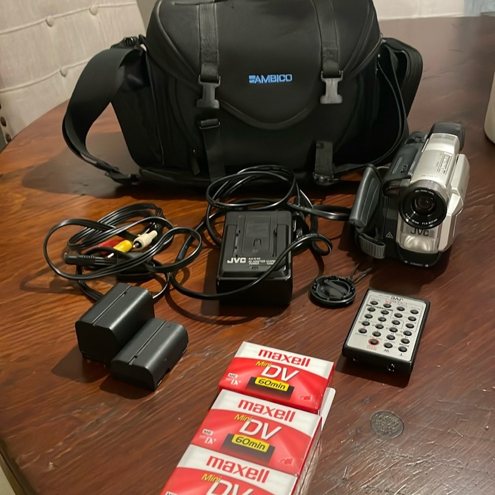 Jvc mini dv film recording camera